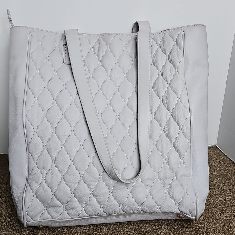 Vera Bradley Light Lavender Leather Leah Large Quilted Tote 15" x 13" - Picture 5 of 10